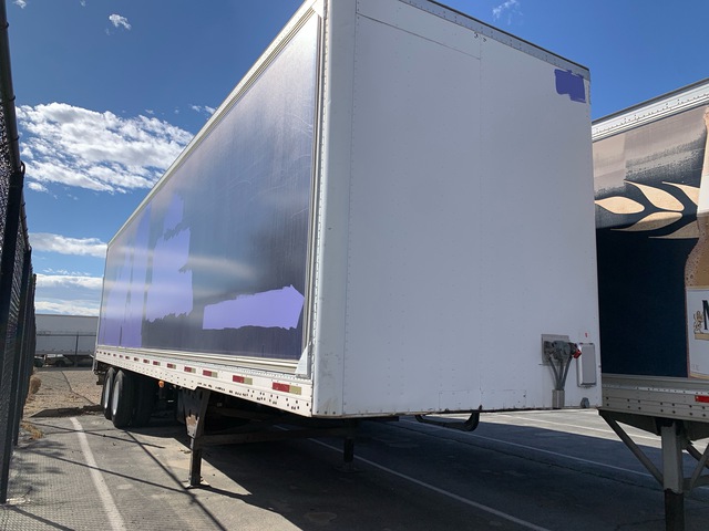 2005 Utility VS2DC 40 ft x 102 in T/A Van Trailer