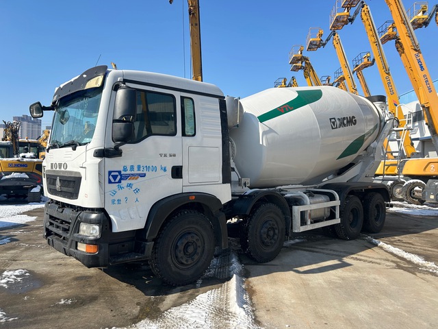 2020 Sinotruck Howo 8x4 Mixer Truck (Reconditioned)