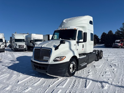 2023 International LT625 6x4 T/A Sleeper Truck Tractor