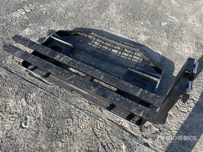 2026 GIYI GY-FR47 1200 mm Mini Skid Steer Forks (Unused)