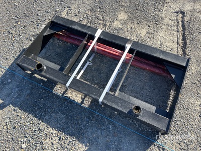 2026 GIYI GY-BF47 1190 mm Skid Steer Bale Forks (Unused)