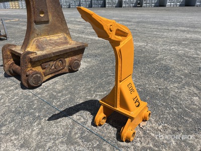 GIYI Excavator Ripper - Fits Cat 303 (Unused)
