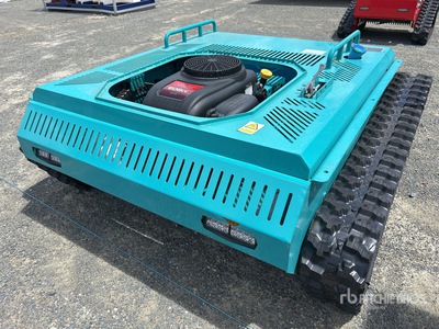 2025 SDLOOL SL1010 Remote Control Crawler Lawn Mower (Unused)