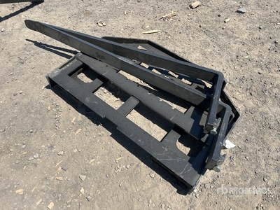 2026 GIYI GY-DHC 1500 mm Skid Steer Forks (Unused)
