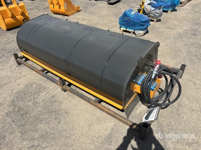 2026 GIYI GY-BS72 1830 mm Skid Steer Sweeper (Unused)