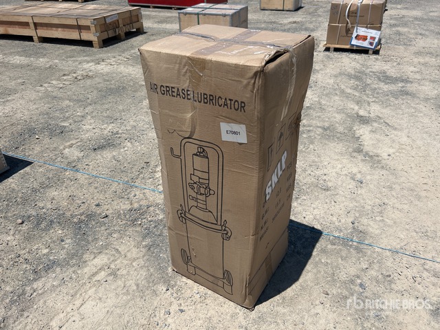 SKLP 12 L Grease pump (Unused) | Ritchie Bros. Auctioneers