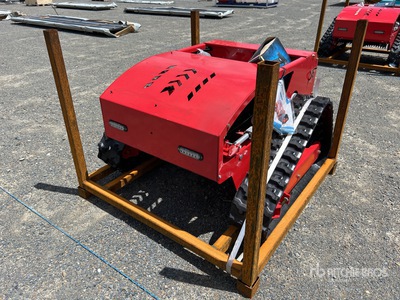 2025 SDLOOL SL800 Remote Control Crawler Lawn Mower (Unused)