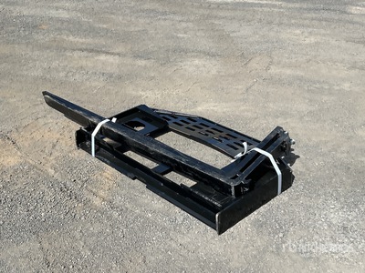 GIYI GY-DHC 1500 mm Skid Steer Forks (Unused)