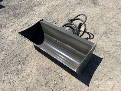 2025 GIYI GY-D3T 830 mm Hydraulic Tilting Excavator Bucket - Fits 3 ton (Unused)
