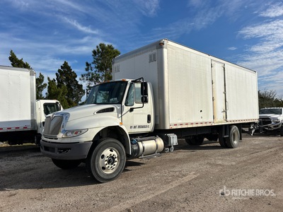 2018 International 4300 4x2 Autocarro furgonato