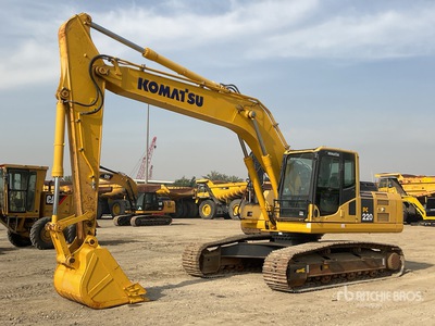 2021 Komatsu PC220-8M0 Kettenbagger