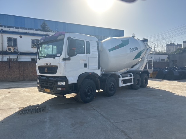 2021 Sinotruck Howo 8x4 Mixer Truck (Reconditioned)