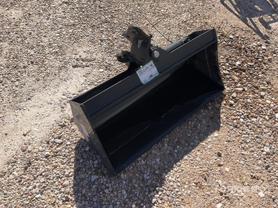 2026 GIYI VCT800 32 in Hydraulic Tilting Excavator Bucket (Unused)