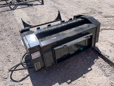 2026 GIYI ML45 32 in Mini Trituradora para Minicargador (Sin Usar) / Trincia per mini pala (Unused)