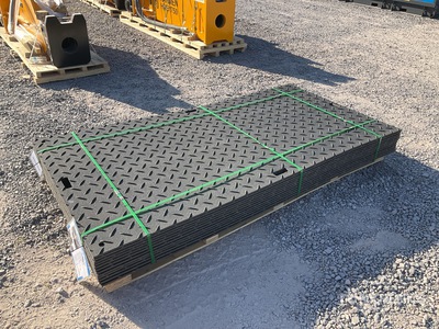 Quantity of (12) 2026 SKLP SK-LJB12 Tapete de Proteccion de Suelo de Alta Resistencia (Sin Usar) / 95 in x 47 in Polyethylene Traffic Plates (Unused)