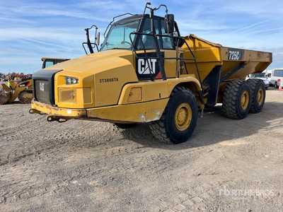 2019 Cat 725C II Knickgelenkter Muldenkipper