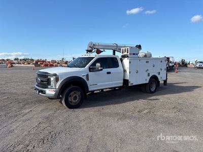 2019 Ford F-550 XL 4x4 Extended Cab Service Truck