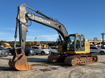 2012 John Deere 225D LC Tracked Excavator