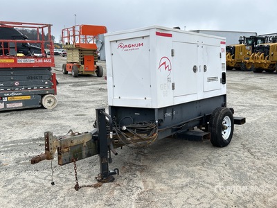 2011 Magnum MMG100 78 kW Mobile TG2S Generador