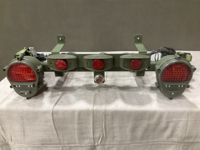 (5) Wheeler Bros 93-1462290U Tow Light Assemblies