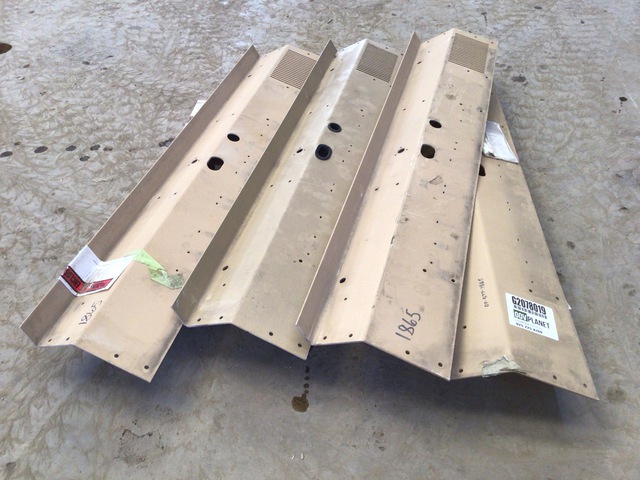 (4) Oshkosh 3820480 Vehicular Components Brackets