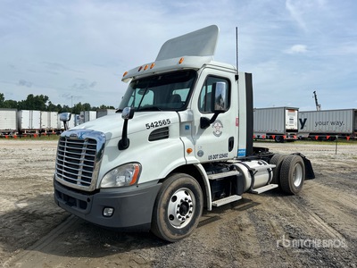 2014 Freightliner Cascadia 113 4x2 Tracteur routier
