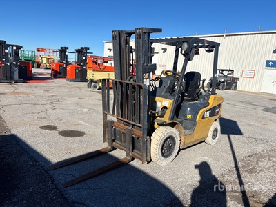 2020 Cat GP25N 4830 lb Pneumatic Tire Forklift