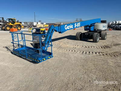 2017 Genie S-85 4WD Diesel Nacelle Télescopique