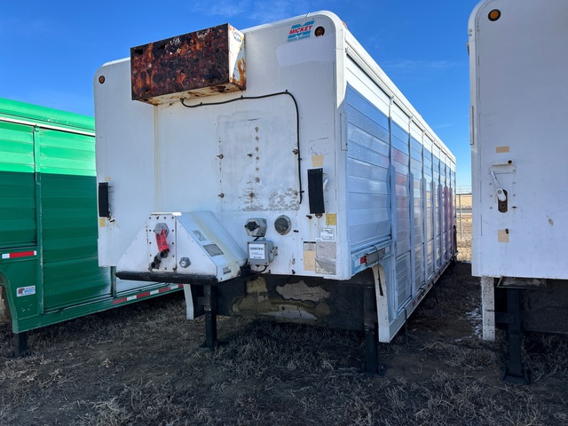 2010 Mickey Body 16AT-B 16 Bay S/A Beverage Trailer