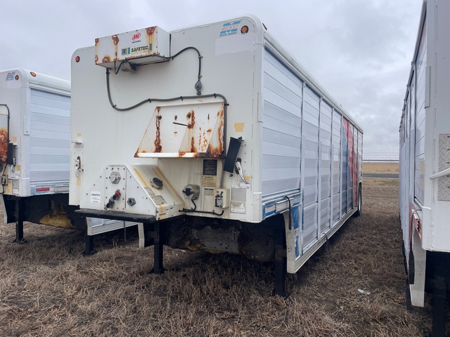 2006 Mickey Body  16 Bay S/A Beverage Trailer