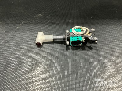 Avionic Products E855M7-5 Push-Pull Switch