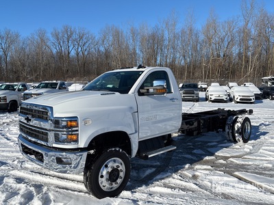 2023 Chevrolet 5500 HD 4x4 を見 Cab and Chassis