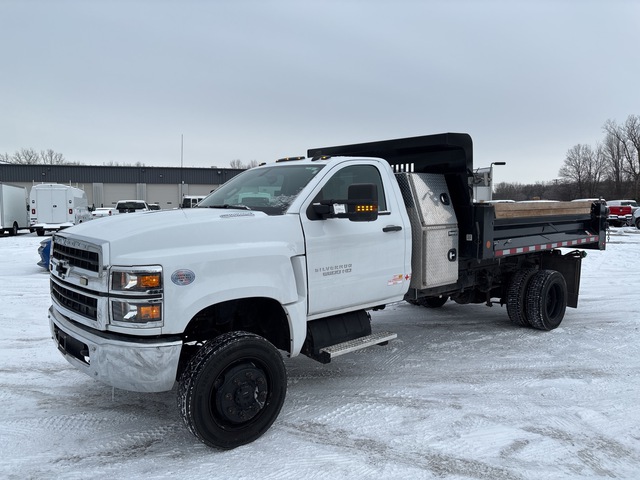2022 Chevrolet 5500 HD 4x4 Dump Truck