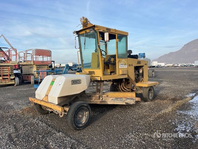 1998 Rosco RB-48 Balais motorisés (Inoperable)