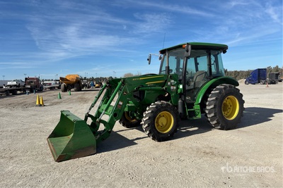 2013 John Deere 5075E 4WD Tractor Agrícola