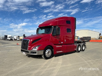 2019 Volvo VNL 6x4 3- Achs Sattelzugmaschine mit Schlafkabine