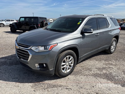 2018 Chevrolet Traverse LT AWD を見 SUV