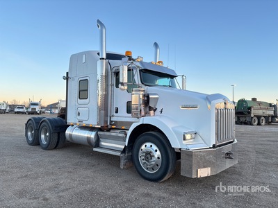 2009 Kenworth T800 6x4 T/A Sleeper Truck Tractor