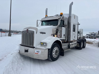 2009 Kenworth T800 6x4 T/A Sleeper Truck Tractor