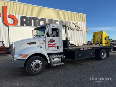 2020 Peterbilt 337 4x2 Autocarro con pianale rollback