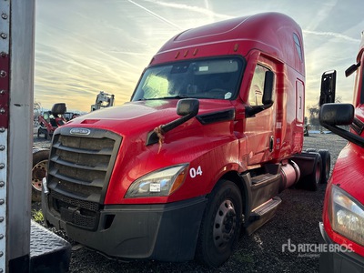 2020 Freightliner Cascadia 126 6x4 T/A Sleeper Truck Tractor