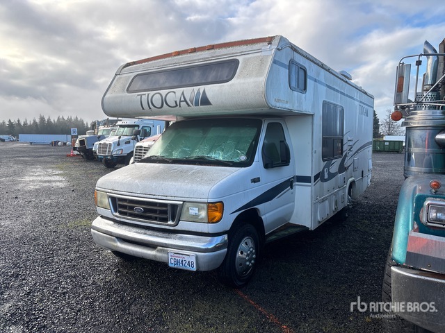 2003 M 24 D 2003 Tioga M24D Motor Home (Inoperable)