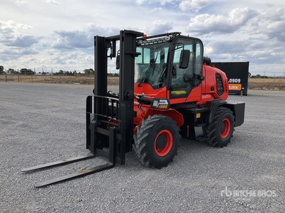 2025 HECHUANG T35A 7700 lb 4x4 Montacargas Todo Terreno (Sin Usar) / Rough Terrain Forklift (Unused)