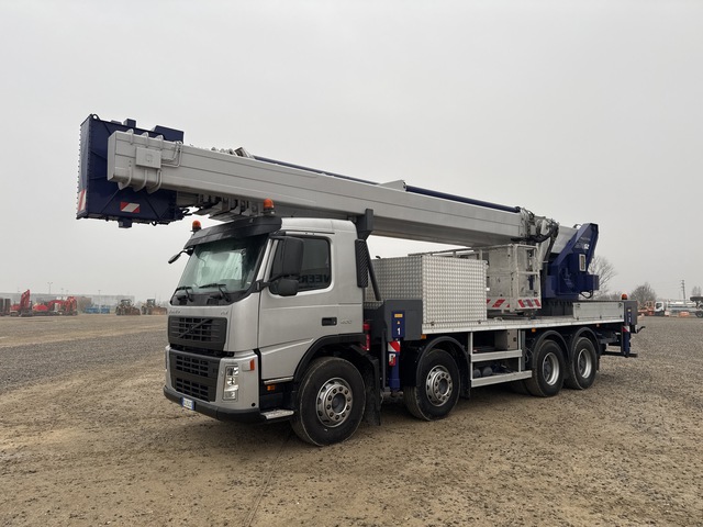 2008 Multitel J352TA 52 m on 2008 Volvo FM400 8x4 Bucket Truck
