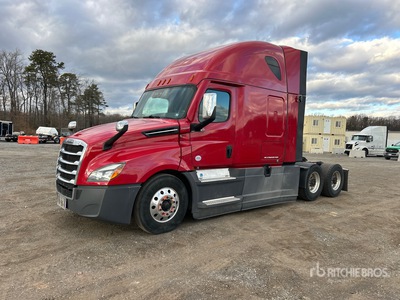 2020 Freightliner Cascadia 126 6x4 T/A Slaapcabine Trekker