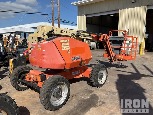ELEVADOR ARTICULADO 2011 JLG 4WD 340AJ