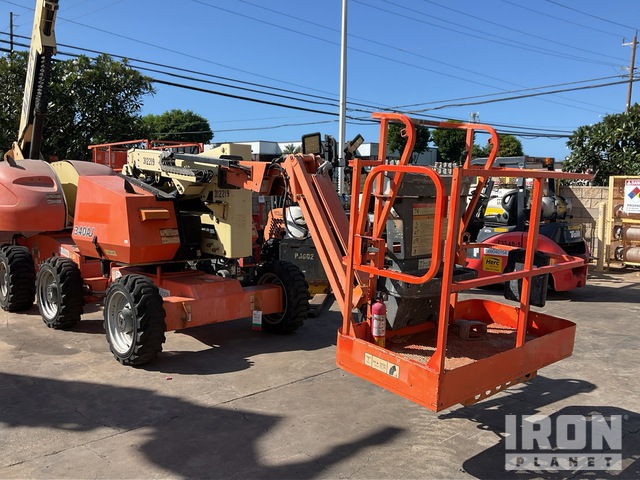 ELEVADOR ARTICULADO 2011 JLG 4WD 340AJ