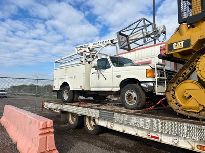 1990 Ford F-450 Cable Placer Truck