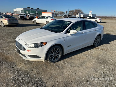 2018 Ford Fusion SE Plug-In Hybrid Automobile
