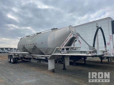 2015 Tremcar TRA/REM 1000 cft T/A Pneumatic Bulk Trailer